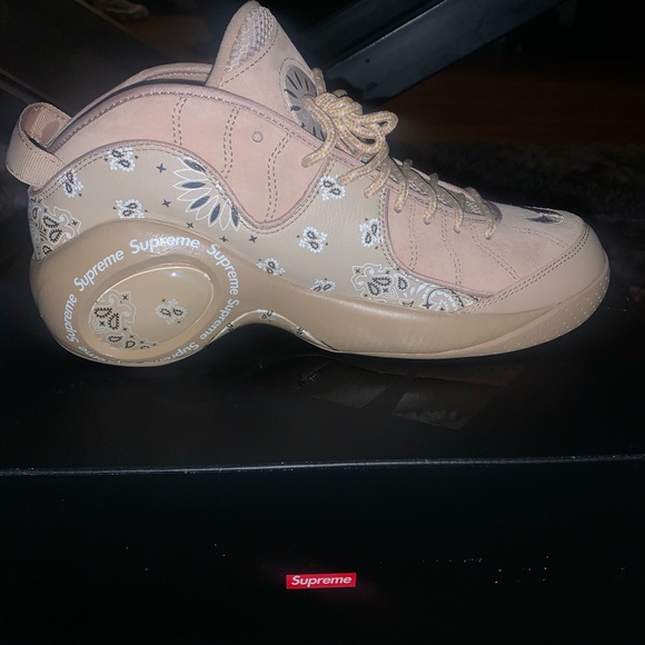 Supreme X Nike Zoom Flight 95 - Picture 3 of 3